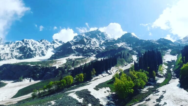 Scenic Kashmir Tour Package